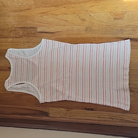 Maurices Tanks - Picture 5 of 8